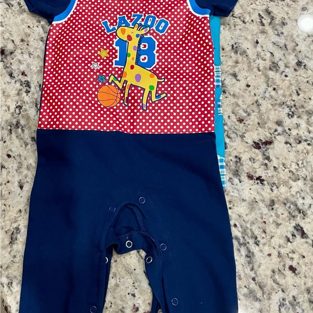 LAZOO Infant Boys Red and Blue Giraffe Bodysuit Romper Like New Size:18M